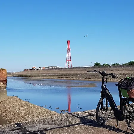 Direkt Am Binnensee Mit Eigenem Steg By Interhome Сasa de vacaciones *