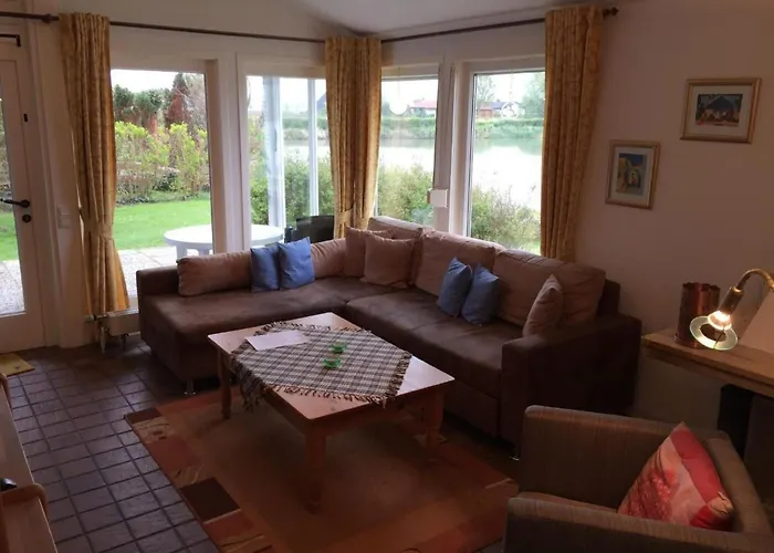 Сasa de vacaciones Direkt Am Binnensee Mit Eigenem Steg By Interhome Grosswurden