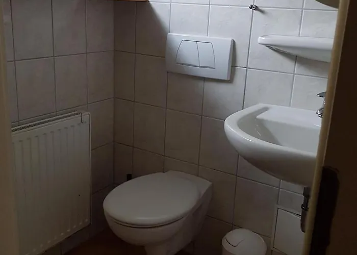 Direkt Am Binnensee Mit Eigenem Steg By Interhome Сasa de vacaciones Grosswurden